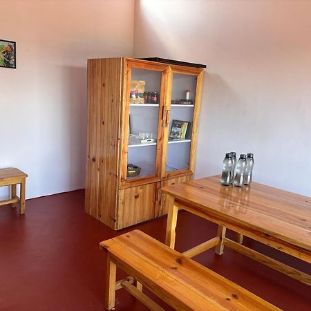 Brook Cottage Champawat Екстериор снимка